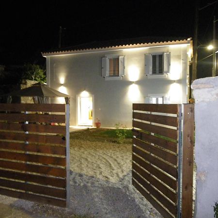 Vikou House Villa Yírion Екстериор снимка