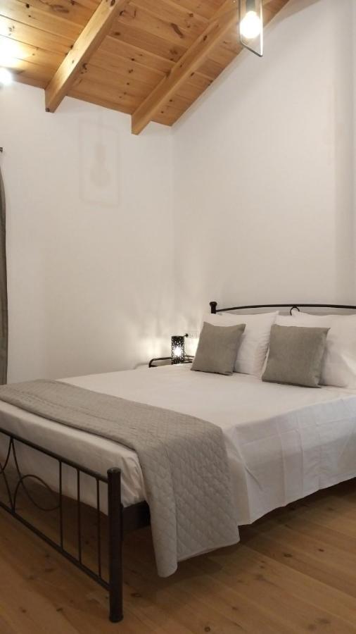 Vikou House Villa Yírion Екстериор снимка