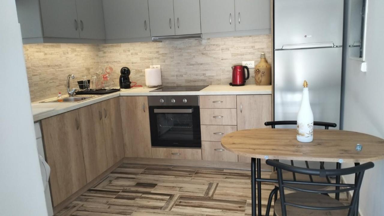 Vikou House Villa Yírion Екстериор снимка