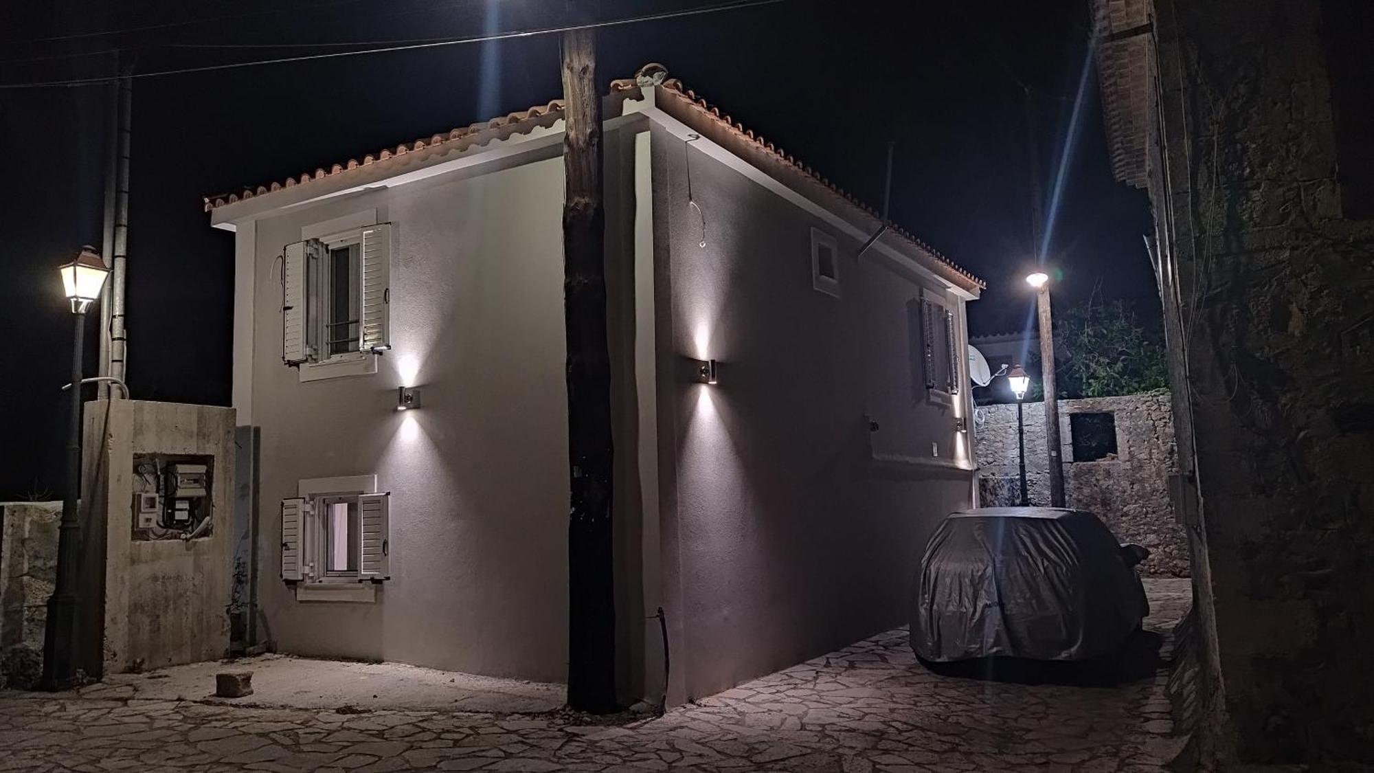 Vikou House Villa Yírion Екстериор снимка