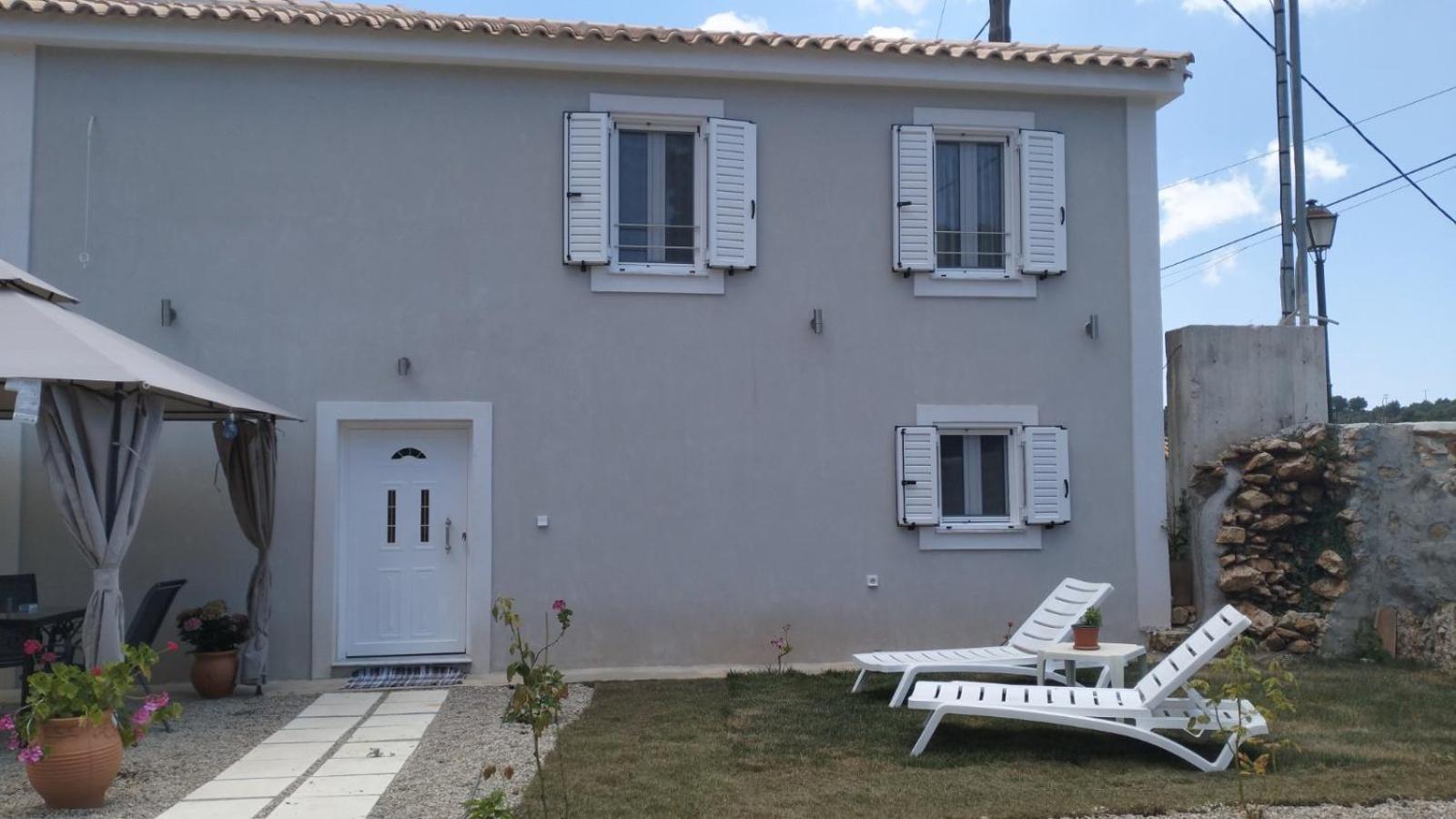 Vikou House Villa Yírion Екстериор снимка